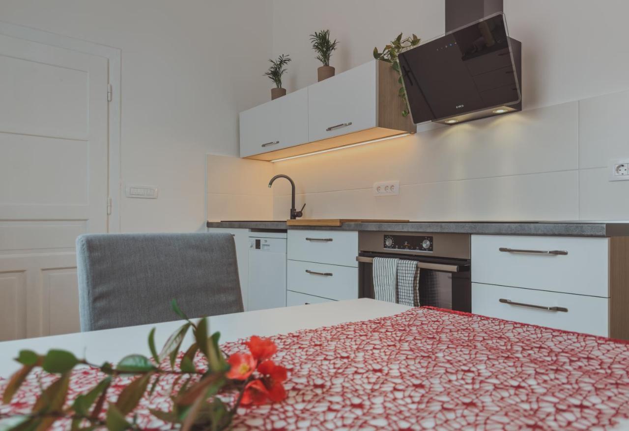Pirc Apartment On Dunajska Street Ljubljana Dış mekan fotoğraf